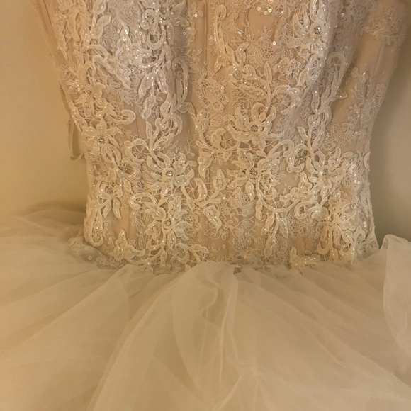 Oleg Cassini Wedding Gown - Picture 3 of 7